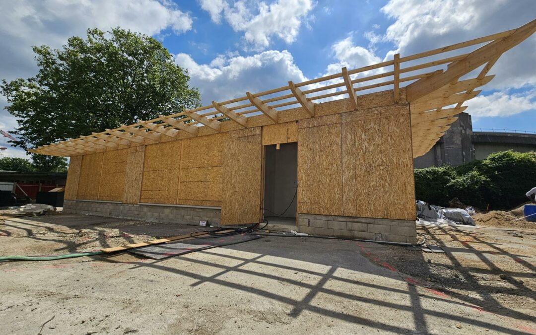 Extension bois de 4 classes à Montreuil